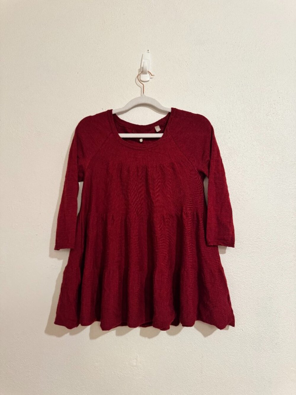 Knitted & Knotted (Anthropologie) Maroon Quarter‑Sleeve Pleated Top – Size XS